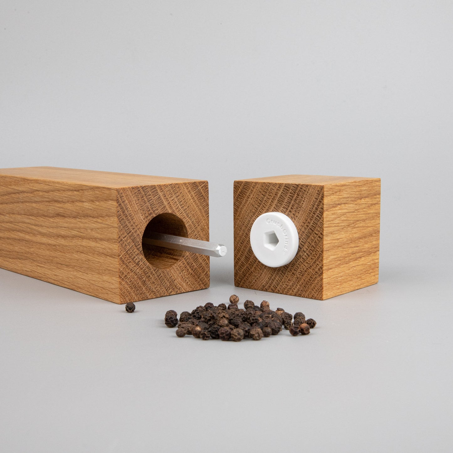 Offene Pfeffer- und Salzmühle mit Keramikmahlwerk zum leichten Befüllen mit Pfeffer oder Salz